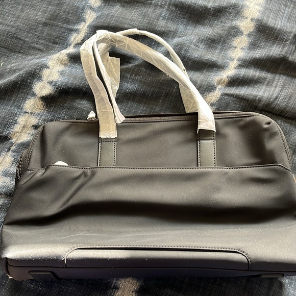 AWAY The Everywhere Bag - Black Nylon Leather Personal Item Travel Duffle Bag - Picture 2 of 10